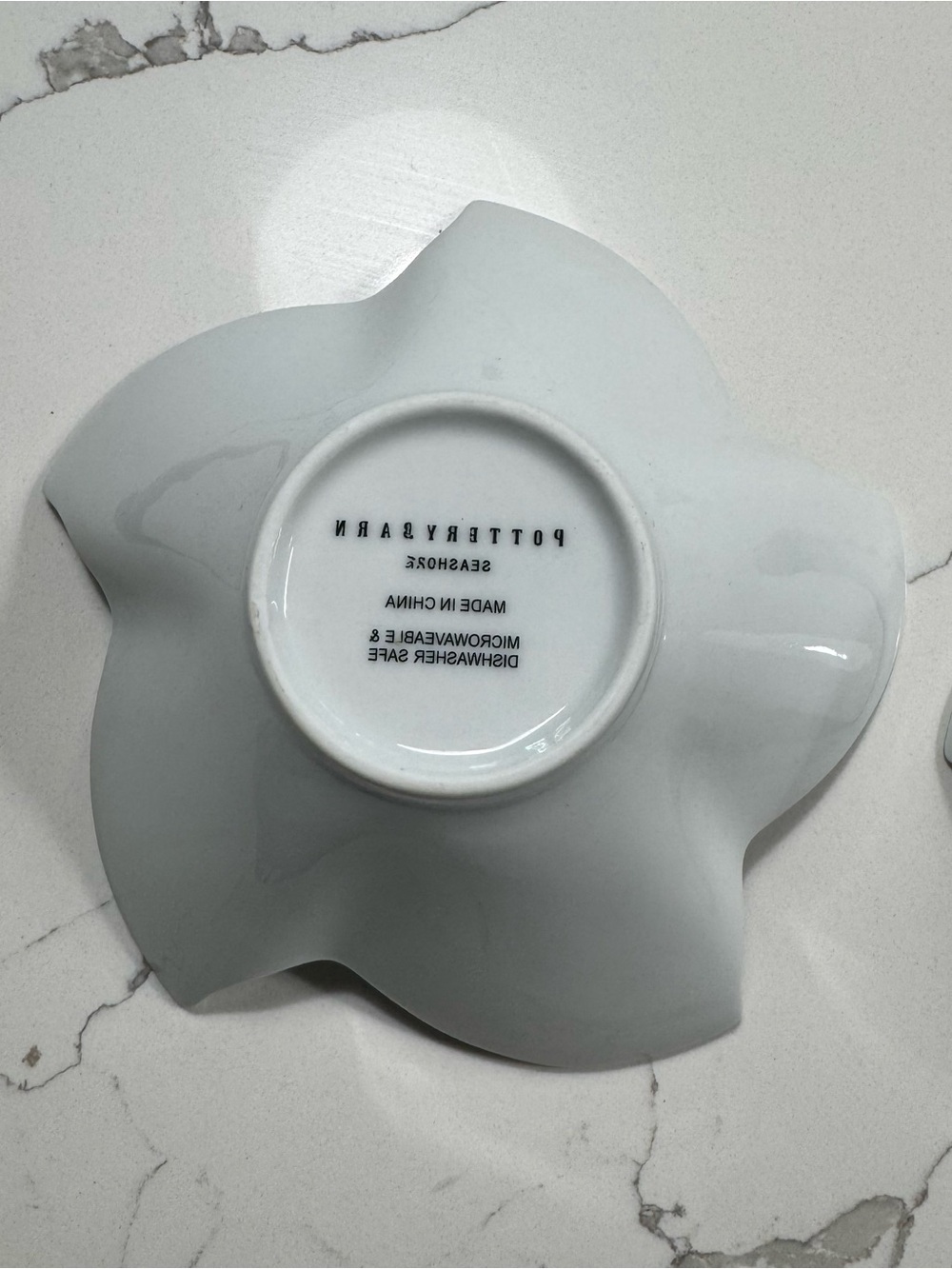 Pottery Barn Seashore StarFish Shaped Serving Bowls Ocean Set of 2 EUC - Picture 15 of 16